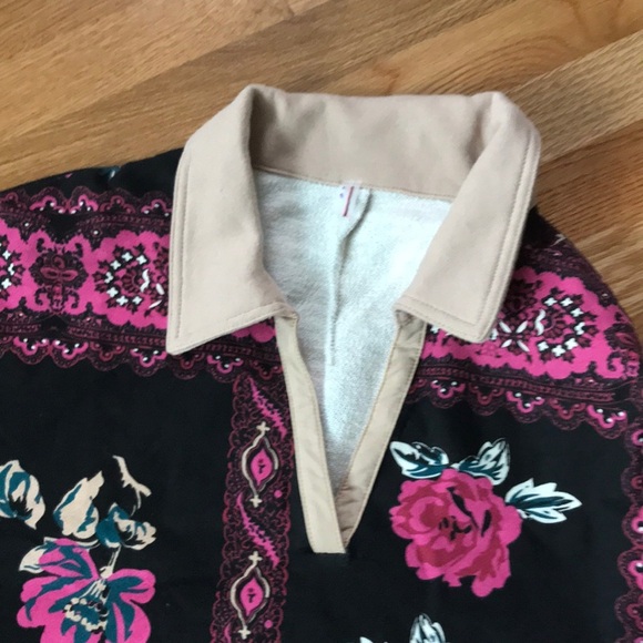 NWT Free People Overlapped Printed Sweatshirt Size Large - Picture 15 of 16